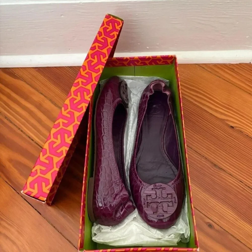 Tory Burch Reva Tonal Logo Patent Petit Dorothy Croc Ballet Flats in Sweet Plum